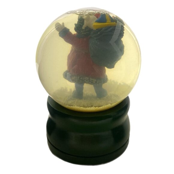 Musical Snow Globe Santa w/Sack of Toys Plays "Santa Claus is Coming to Town" - Picture 4 of 8